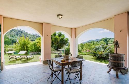 Sestri Levante House | Holiday Home Casa Melograno by Interhome