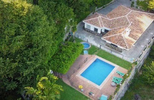 Casarabonela House | Holiday Home 'Casa Rural Paca Perea' with Mountain View, Private Pool and Wi-Fi