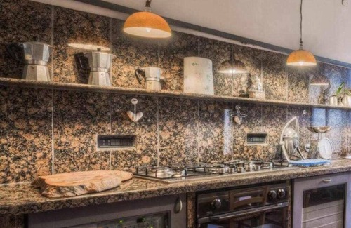 Bagnone House | Holiday Home 'Casale La Compagnia' with Mountain View, Private Garden and Wi-Fi