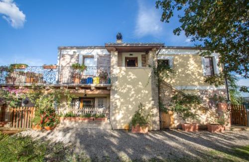 Collecorvino House | Holiday Home Casale Vincenzo by Interhome