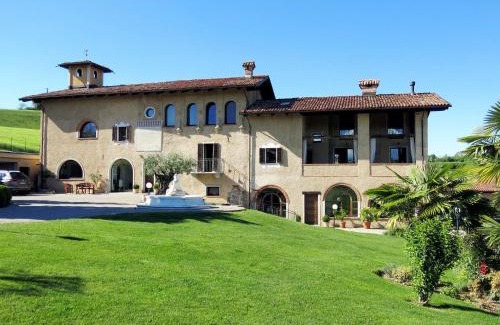 Bastia Mondovi House | Holiday Home Cascinotta by Interhome