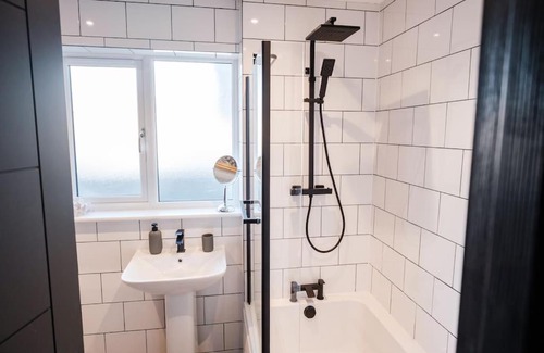 Dartmouth House | Holiday Home Churchfields - Stunning Views