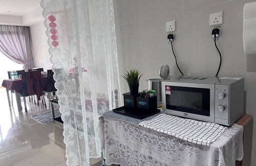 Taman Century Apartment | HOLIDAY HOME@D'Esplanade KSL in Johore Bahru, 45 minutes to SINGAPORE.