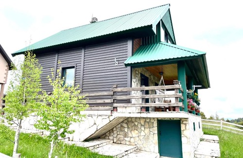 Razvrsje House | Holiday Home Darko