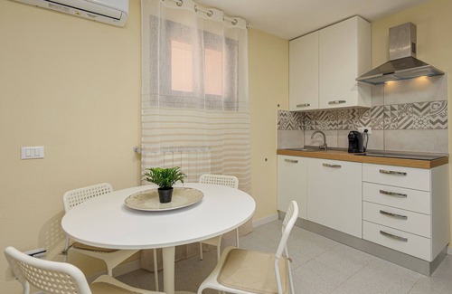 Tiriddo House | Holiday Home "Depandance con piscina" with Shared Pool & Wi-Fi