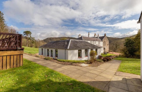 Maybole House | Holiday Home Doonans Cottage by Interhome