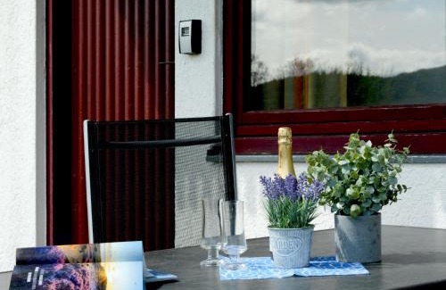 Seepark Kirchheim House | Holiday Home Dorf 1-Haus 14 by Interhome