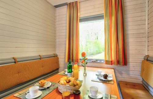 Seepark Kirchheim House | Holiday Home Dorf 2-Haus 68 by Interhome