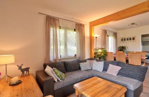 Seepark Kirchheim House | Holiday Home Dorf 4- Haus 27 by Interhome