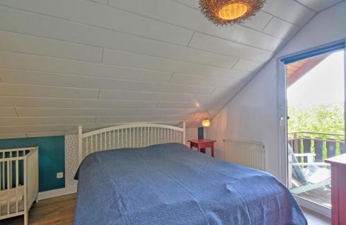 Seepark Kirchheim House | Holiday Home Dorf 4-Haus 10 by Interhome