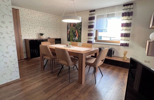 Eisfeld House | Holiday Home 'Eisfelder Blick' with Private Pool, Private Terrace and Wi-Fi