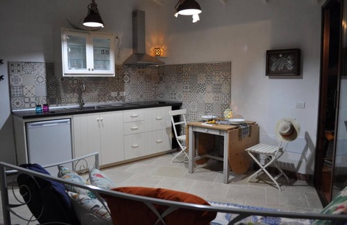 Frontera House | Holiday Home 'El Laurel' with Sea View, Private Terrace and Wi-Fi