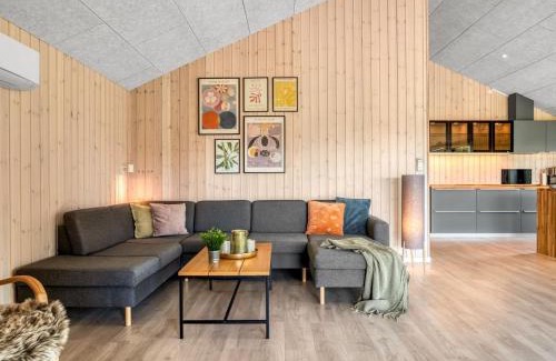 Nordost House | Holiday Home Elik - 500m from the sea by Interhome