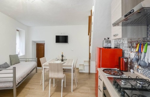 Equi Terme House | Holiday Home Equi Terme near Karst Caves