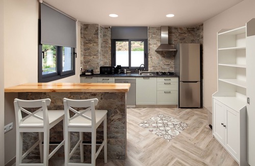 Totalan House | Holiday Home 'Era Del Puerto Complejo Completo' with Mountain Views and Air Conditioning