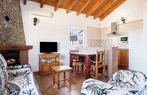 Los Canos de Meca House | Holiday Home "Casita Torre de Meca 1" with Wi-Fi, Terrace & Garden