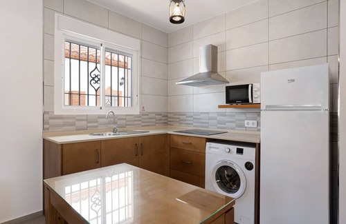 Los Canos de Meca House | Holiday Home 'Casa Torre De Meca 2' with Mountain View and Shared Pool