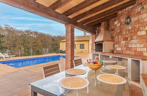 Mont Barbat House | Holiday Home Esteva by Interhome