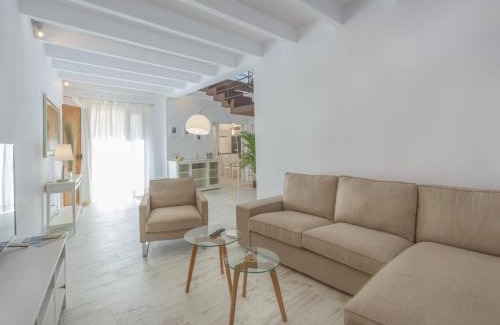 Costitx House | Holiday Home Es Reco by Interhome