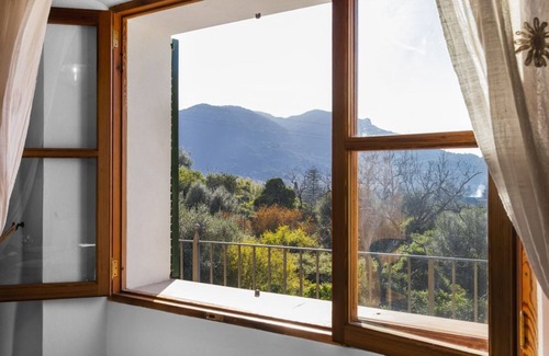 Biniaraix Villa | Holiday Home "Es Tarongers" with Mountain View, Garden, Terrace & Pool