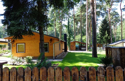 Bullenwinkel House | Holiday Home 'Familie Plaß' with Private Terrace, Private Garden and Wi-Fi