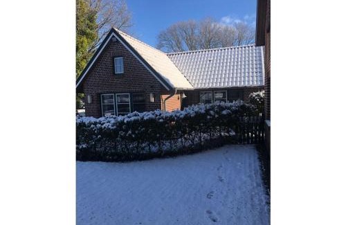 Zetel Apartment | Holiday home Feike Comfortable Vacation Home