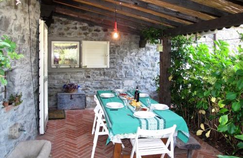 Tresana House | Holiday Home Flora by Interhome