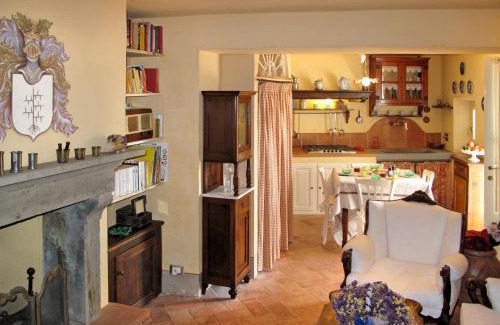 Tresana House | Holiday Home Flora by Interhome