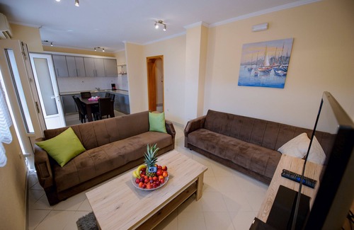 Brist House | Holiday home for 10 guests with 120m² in Brist - Podaca (118574)