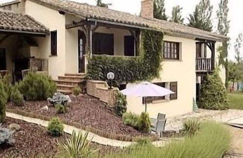 Montaigu-de-Quercy House | Holiday home In Semi-Rural Setting With Private Pool And 4 Acres Of Gardens