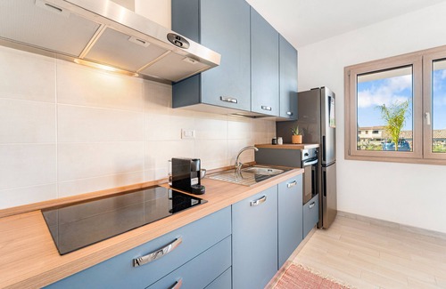 Sant'Anna Arresi House | Holiday Home 'Giada' with Mountain View, Wi-Fi and Air Conditioning
