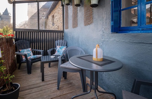 Josselin House | Holiday Home 'Gite Du Canal' with Private Terrace, Balcony and Wi-Fi