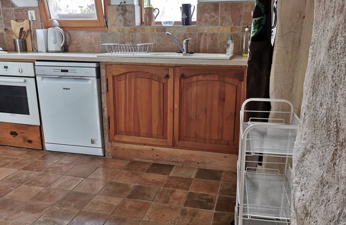 Montlaux House | Holiday Home 'Gîte La Ferme' with Mountain View, Garden & Wi-Fi