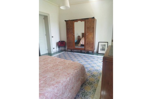 Rovittello Apartment | Holiday home Gli Iris Apartment1