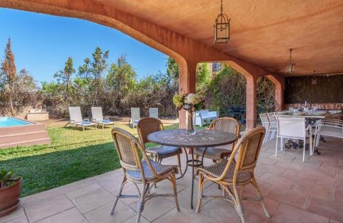 Es Llombards House | Holiday Home Gran Llombards by Interhome