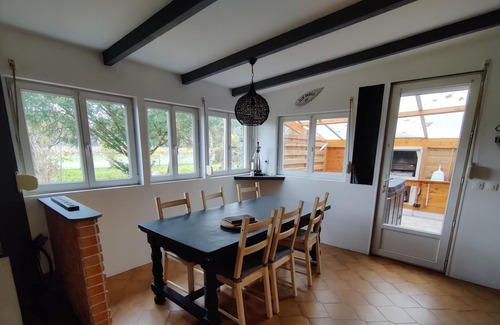 Begadan House | Holiday Home 'Grand Chalet médocain de Bégadan' with Private Terrace & Wi-Fi