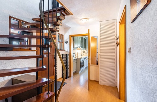 Titmaringhausen House | Holiday Home 'Haus Waldesruh' with Private Terrace, Balcony and Wi-Fi
