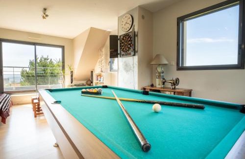 Plouarzel House | Holiday Home Hidel by Interhome