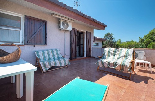 Sorso House | Holiday Home 'House Tres Molas Marrizza 2' with Private Terrace and Shared Garden