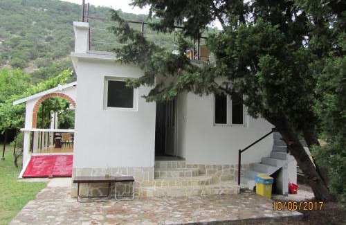Canj House | Holiday Home Idyllic Cottage