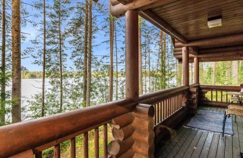 Lotjola House | Holiday Home Iltarusko by Interhome