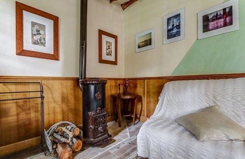 Raizeux House | Holiday home in a park in Raizeux with terrace