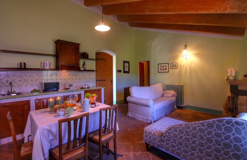 Assisi House | Holiday Home in Assisi near Monte Subasio