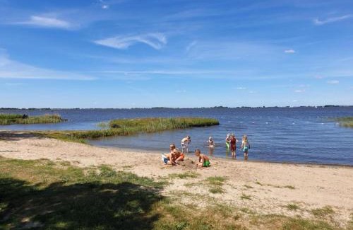 Balk House | Holiday Home in Balk near Frisian Lakes