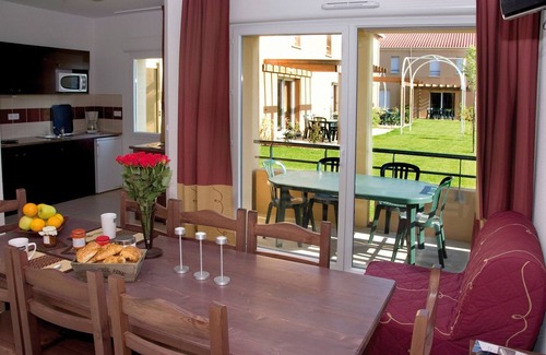 Bergerac House | Holiday Home in Bergerac near Château de Bridoire