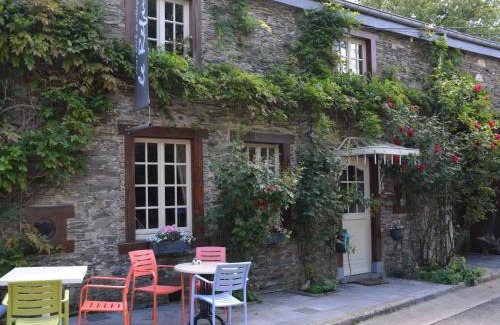 Gembes House | Holiday home in Bièvre near town center, cleaning included