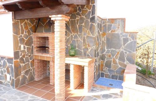 Canillas de Aceituno House | Holiday Home in Canillas near Beach