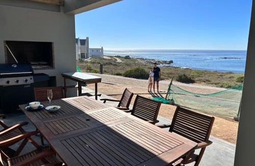 St. Helena Bay House | Holiday Home in Cape st Martin
