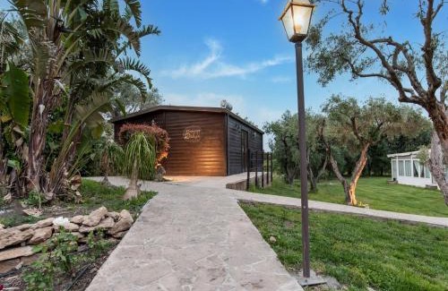 Carlentini House | Holiday Home in Carlentini with Swimming Pool,Garden,Terrace