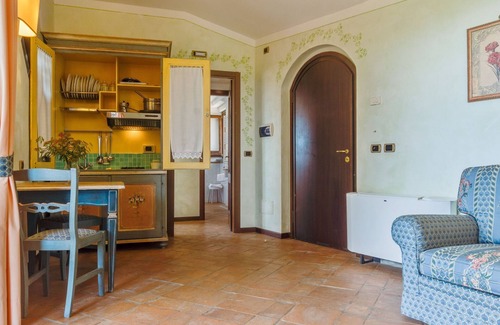 Canalicchio House | Holiday Home in Collazzone with Pool & Sauna